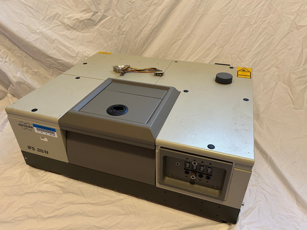 Bruker IFS 28/N NIR Spectrometer