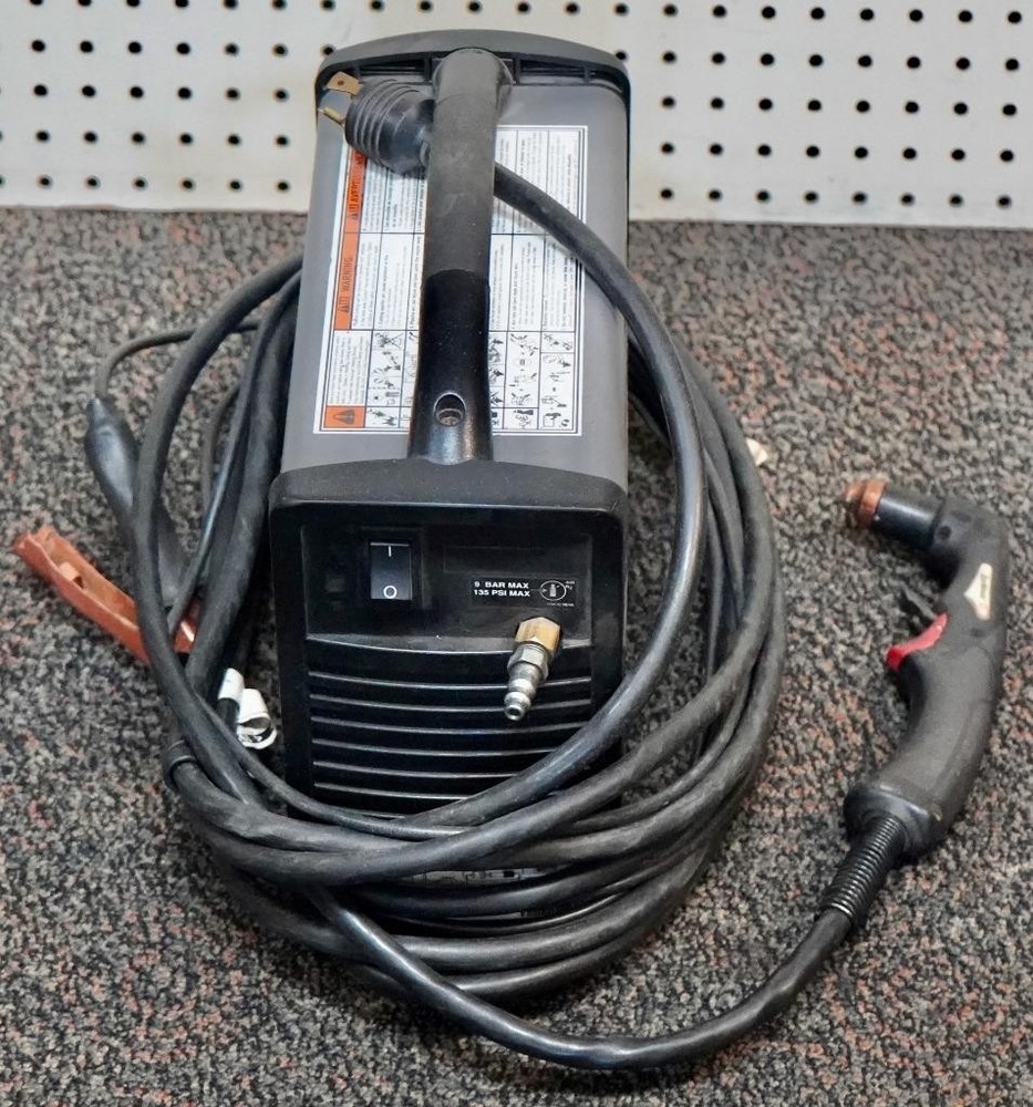 Hypertherm Powermax 30 XP Plasma Cutter w/Torch
