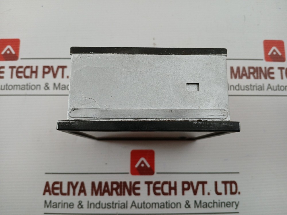 SACI 300/5A Voltmeter