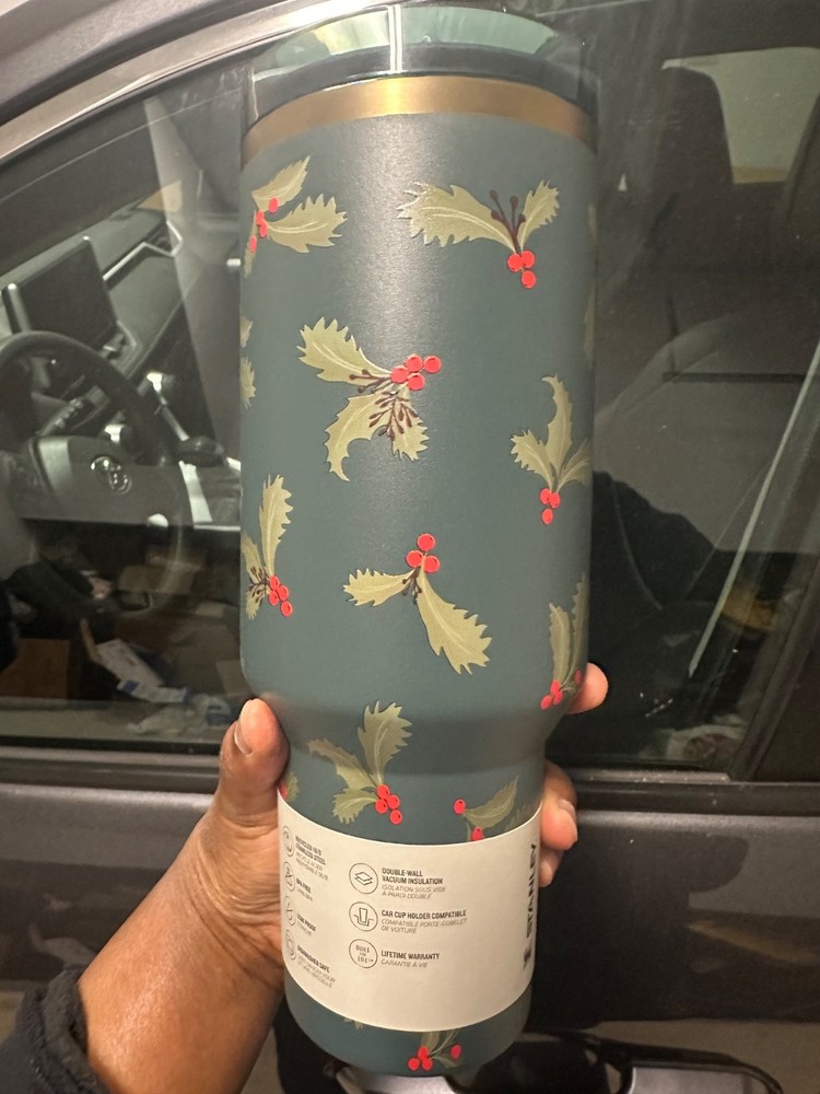 Stanley Holiday Botanical Protour BNWT 40oz
