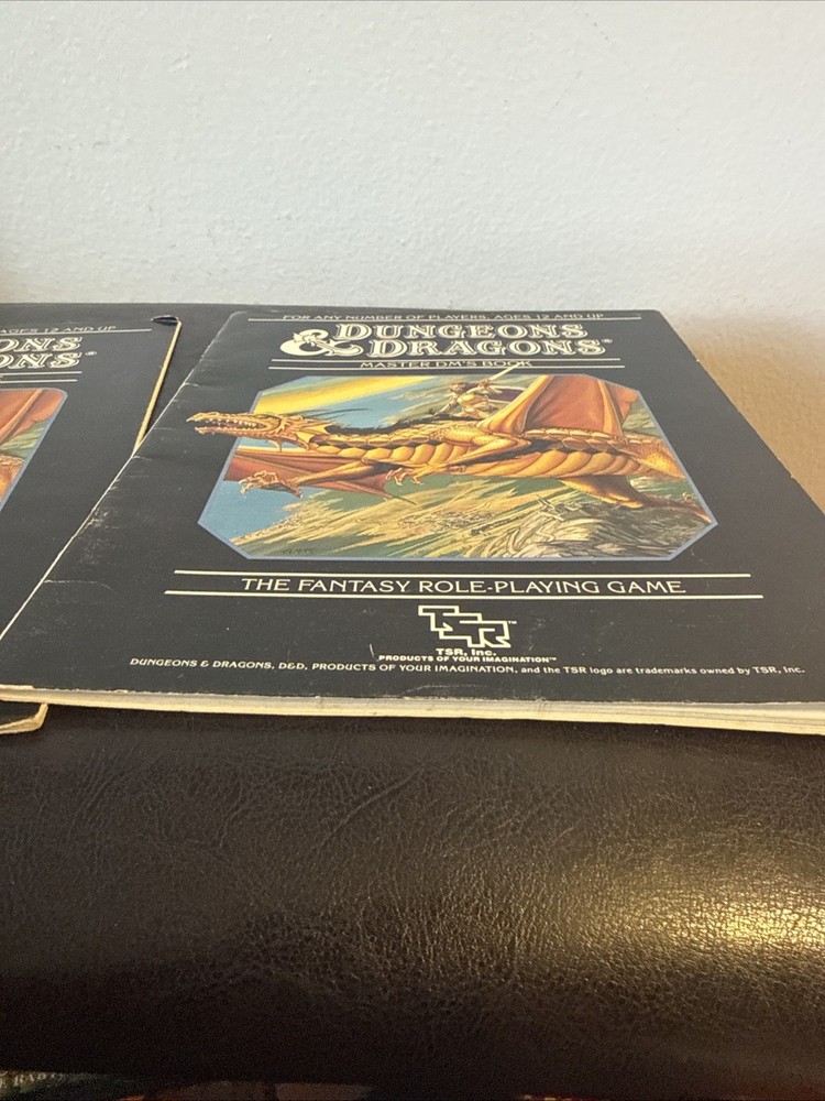 D&D - Dungeons & Dragons Master DM's and Master Players Books