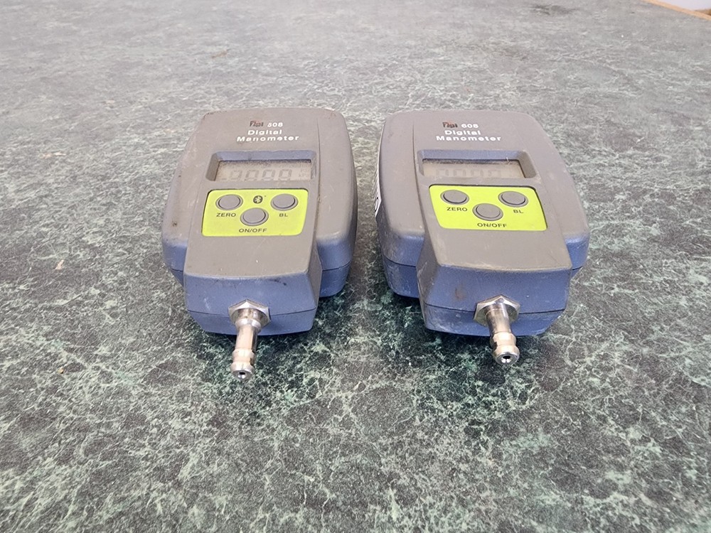 LOT OF 2 TPI 608 Single Input Digital Manometer