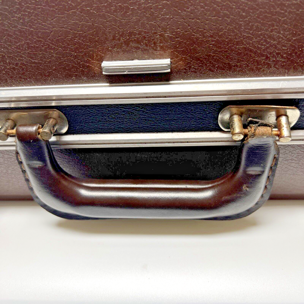 Vintage Technician's Briefcase Tool Display Case 18 X 14 X 7 1/2 w/Inserts GUC