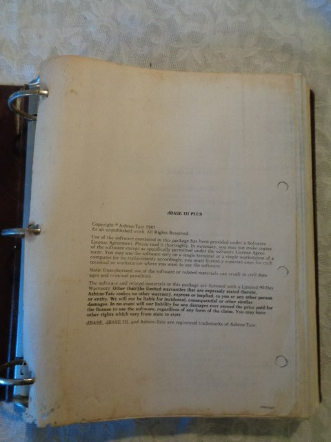 Ashton Tate Programming With dBase III Plus Reference Manual