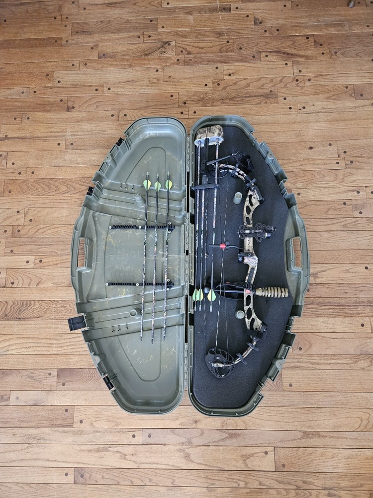 PSE Bow Madness Compound Bow RH 70# Max 25-30" Draw