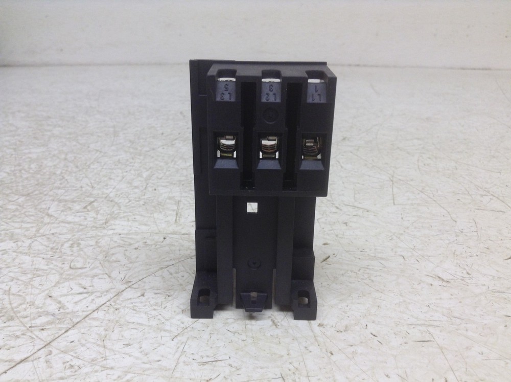 Lovato G230 Overload Mounting Base New