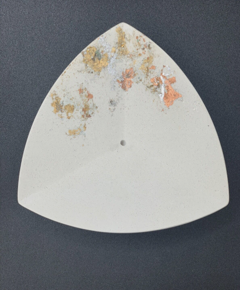 Modern and Chic Cement with Metallic Leaf Accent Scent Holder