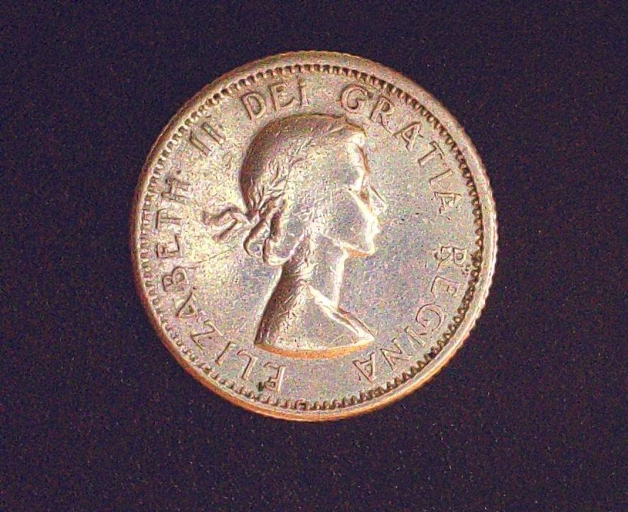1961 Canada 10 Cent Dime  Coin 80% Silver Fine Condition