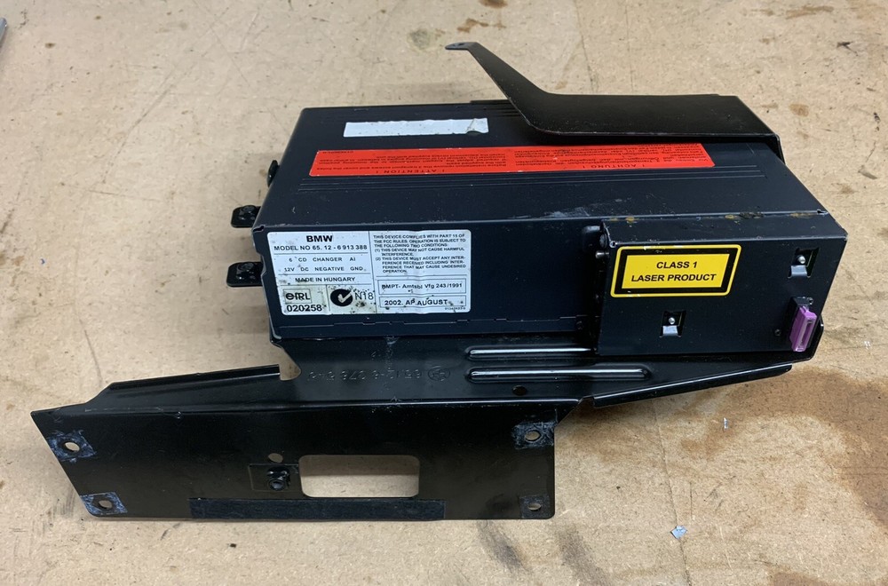 •Genuine• BMW E36 M3 6 Disc CD Changer