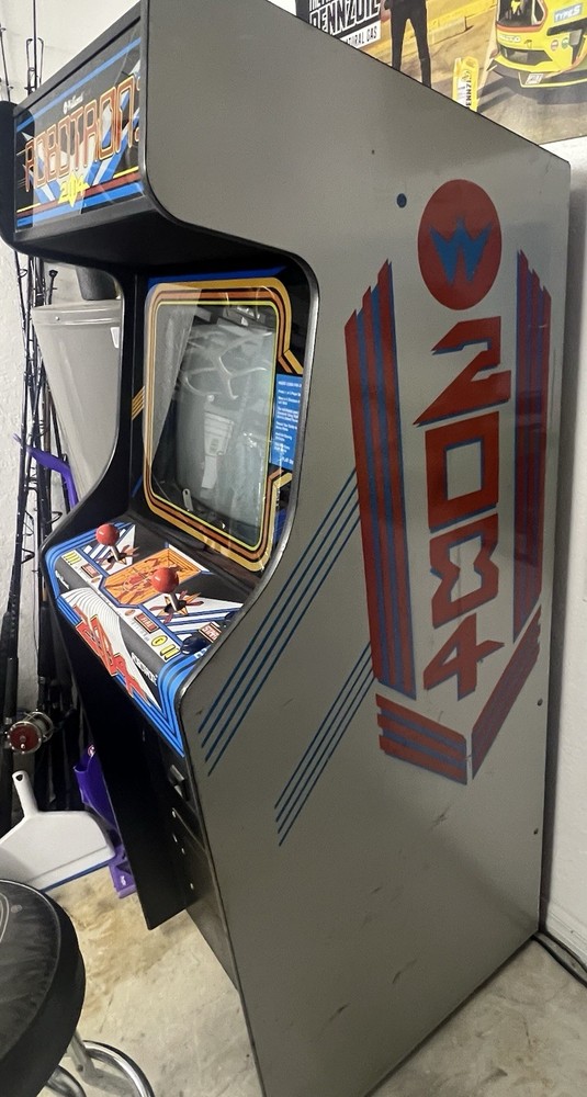Williams ROBOTRON 2084 Arcade Game Vintage 1982 Original