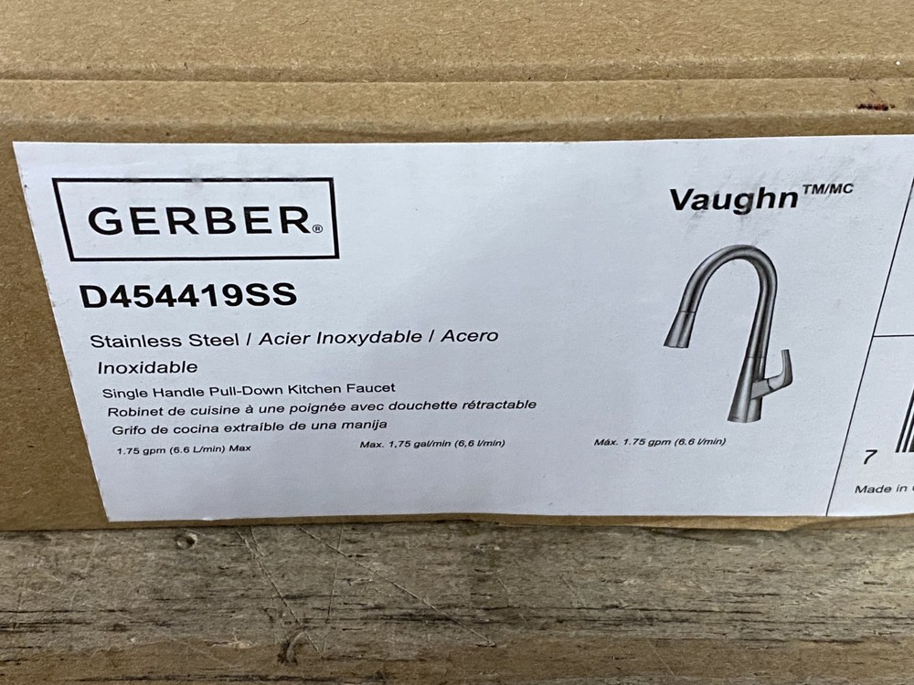 Gerber D454419SS Vaughn 1.75 GPM Single Hole Pull Down Kitchen Faucet *READ*