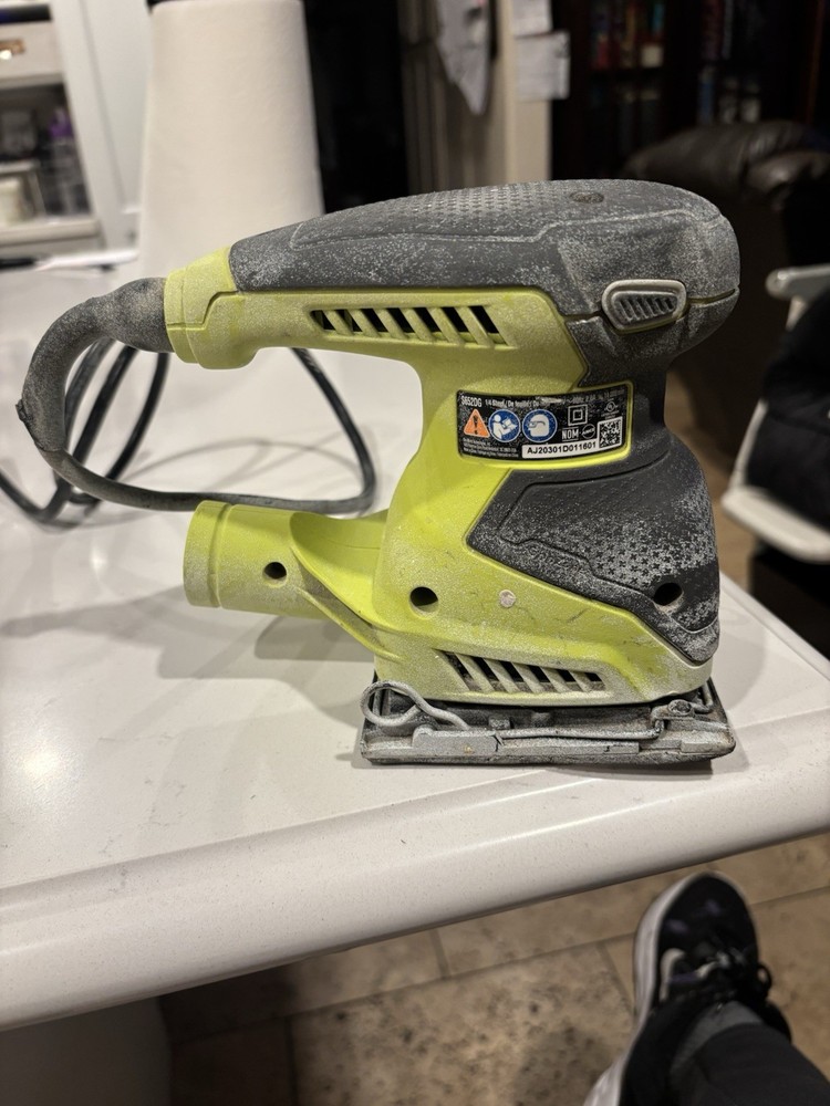 RYOBI2 Amp Corded 1/4 Sheet Sander