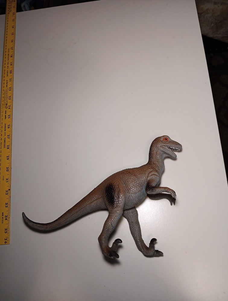 IMPERIAL DEINONYCHUS GREY Dinosaur FIGURE