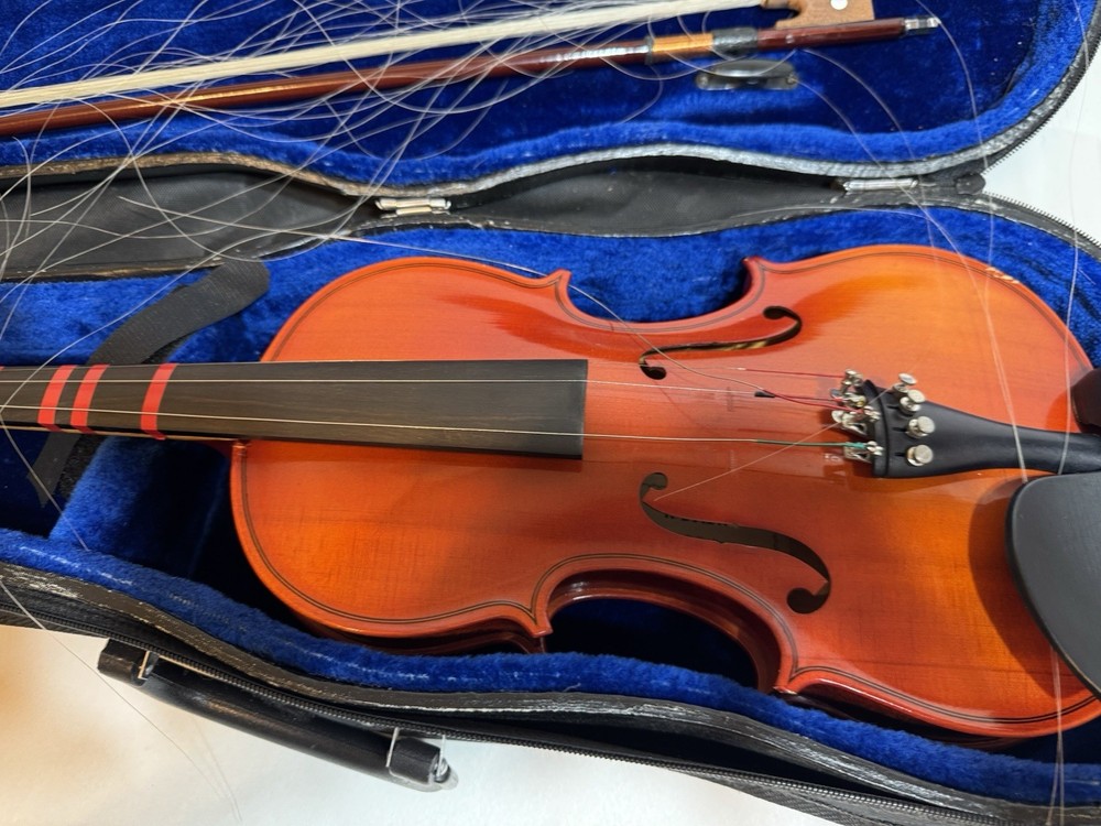 k baek violin with bow and case