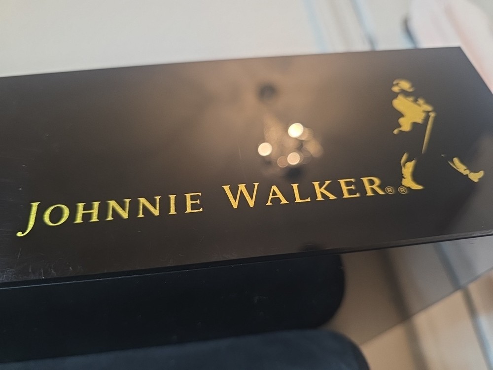 Jonnie Walker Whiskey Ice Mold & Tray