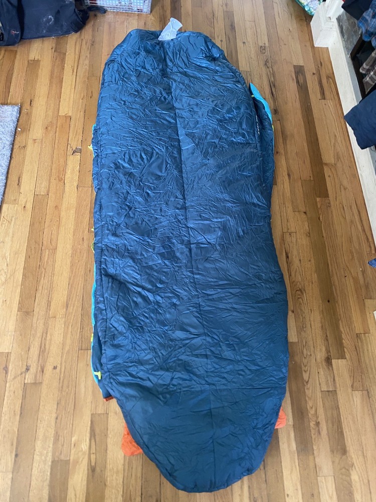 Ust Monarch Sleeping Bag with Temp Control and Carry Case Camping Regular Read
