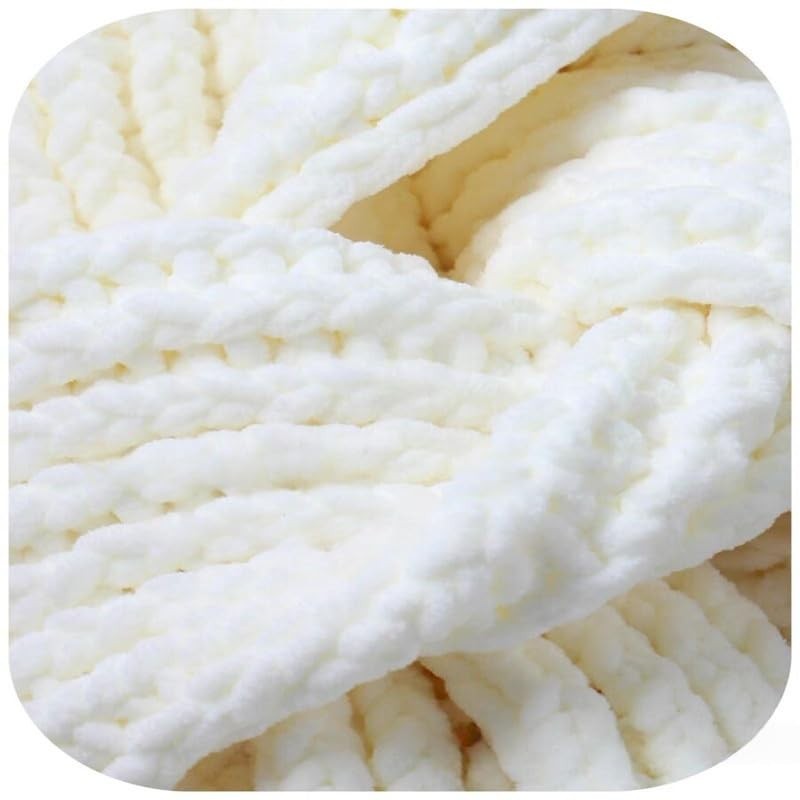 Warm Thick Scarf Knitting Kit - 4pcs Yarn + Knitting Tools + Bear Pattern