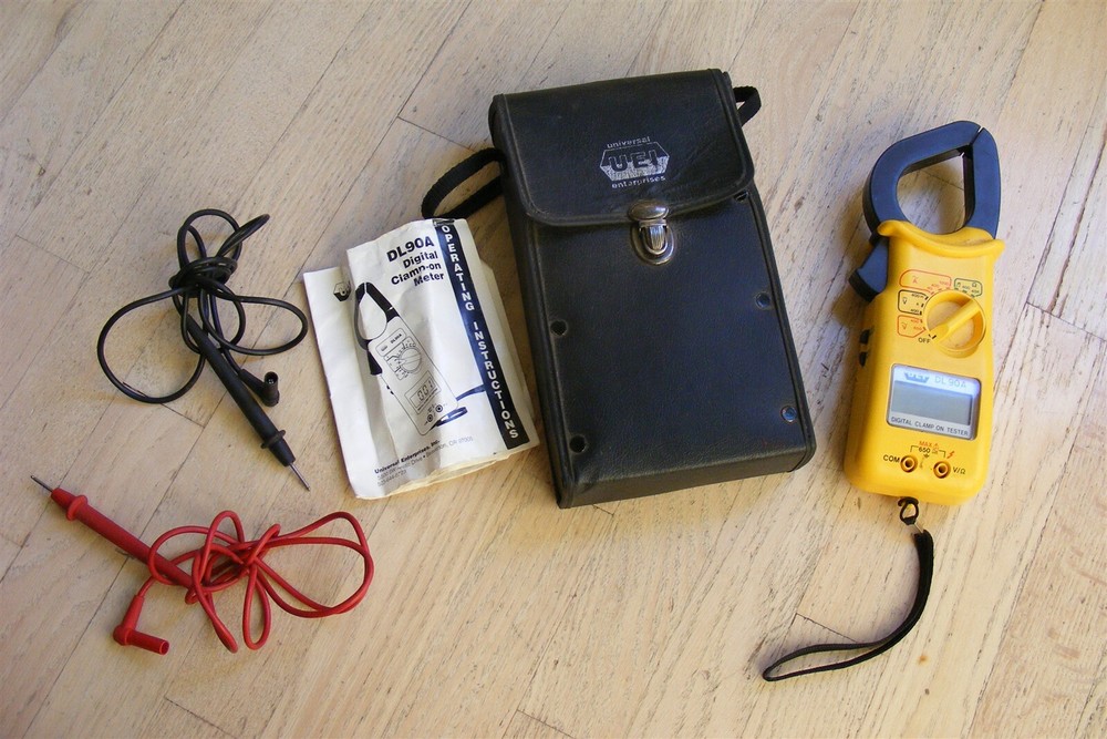 UEI DL 90A Digital Voltage meter Clamp On Tester