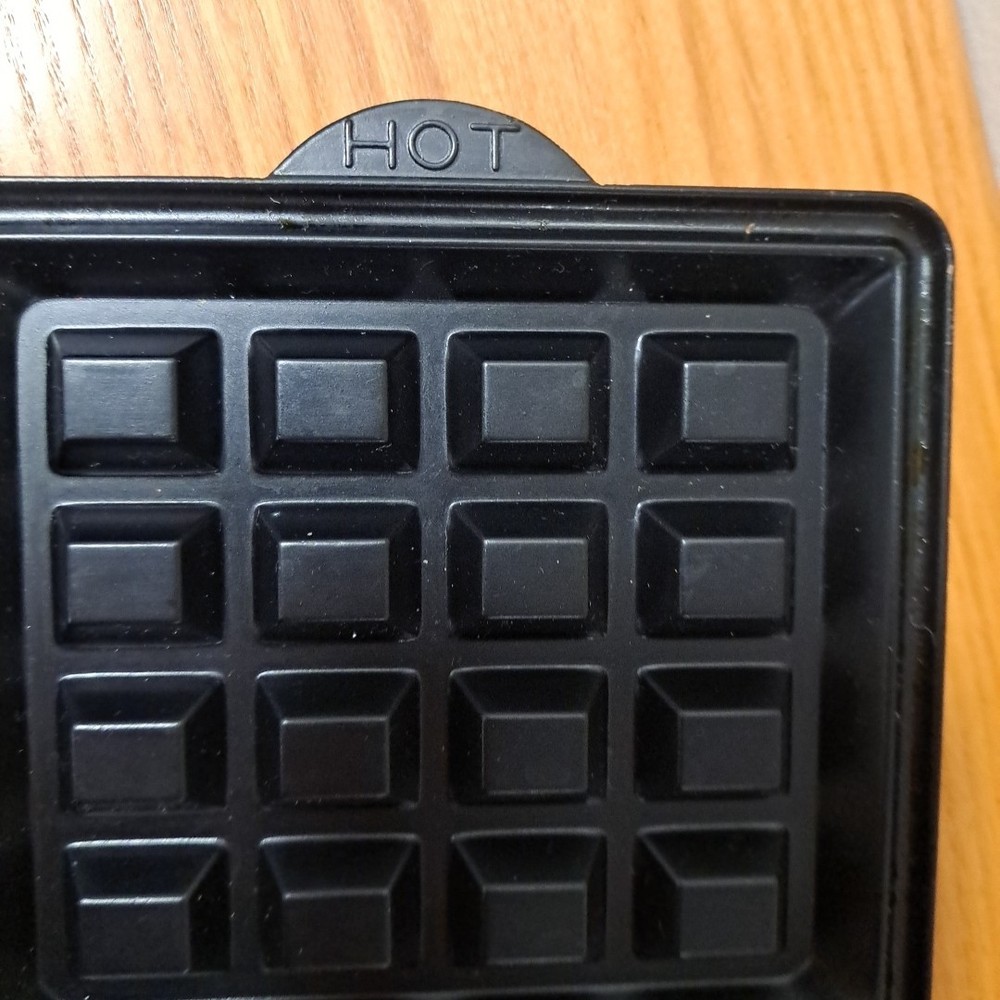 Hamilton Beach 26290 Belgian Waffle Maker 2 Replacement Non Stick Plates