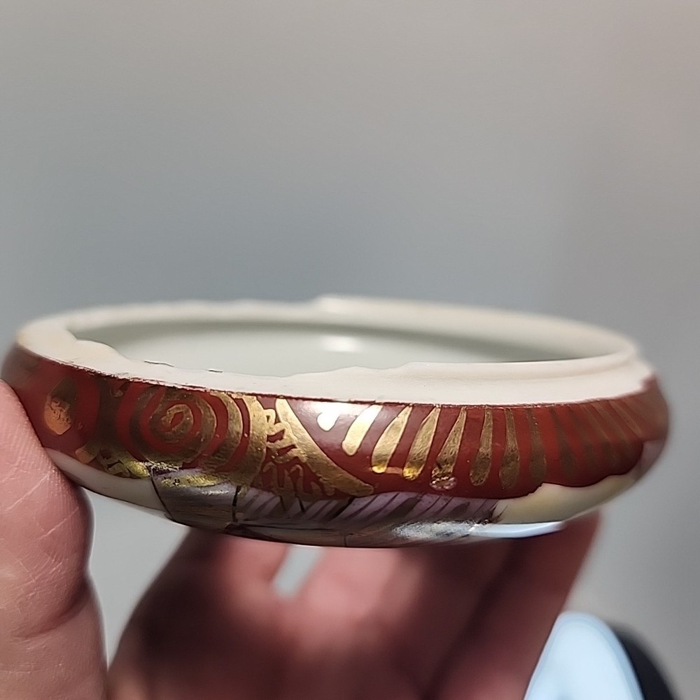 Vintage ASIAN CERAMIC HAIR RECEIVER