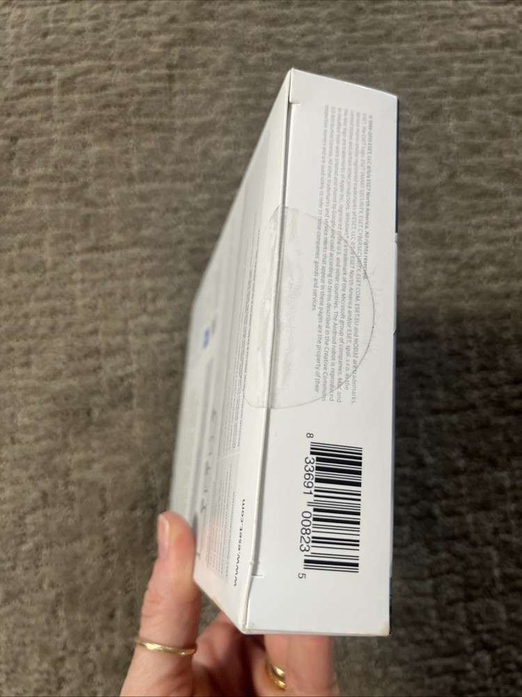 ESET Small Office Security Software, for 5 Devices, PC/Mac New