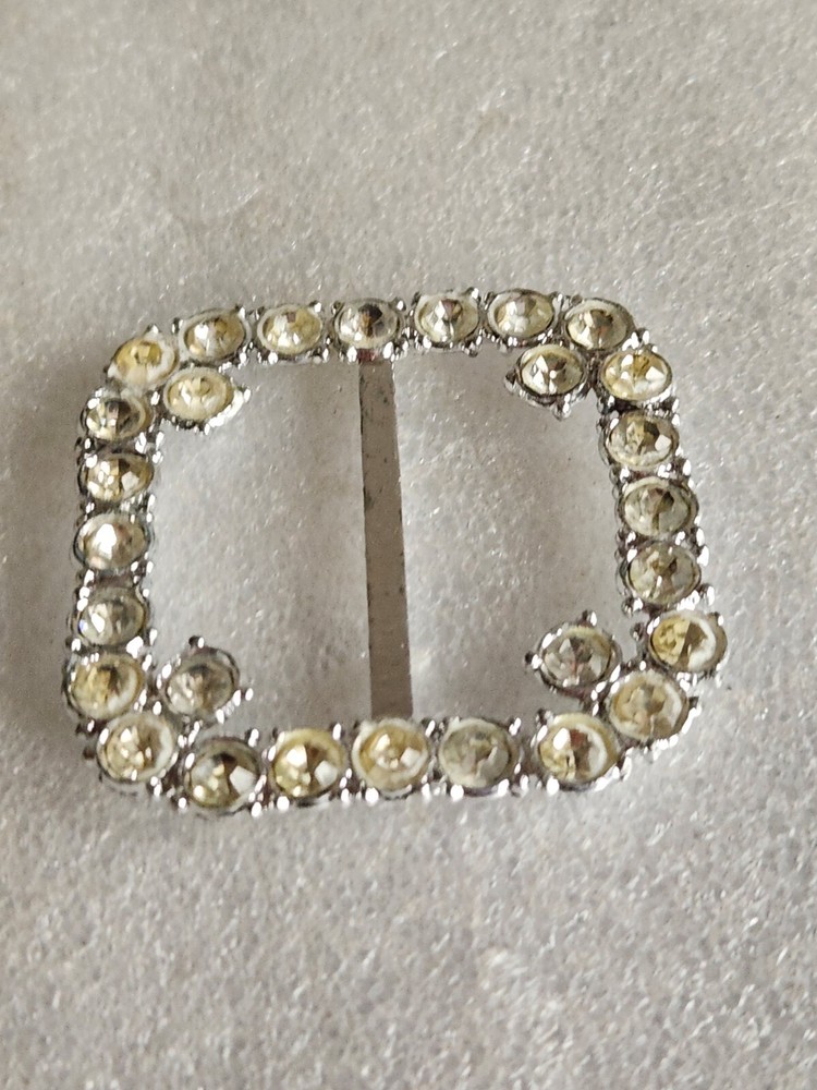 Sparkling Silver Colored Buckle or Ribbon Slider