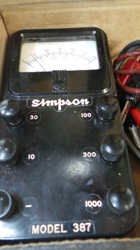 SIMPSON VOLTAGE METER 387 (G123667-5 (JO) FF-14)