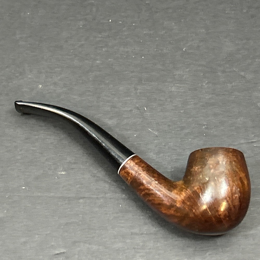 Vintage Medico Crest Briar Pipe #32