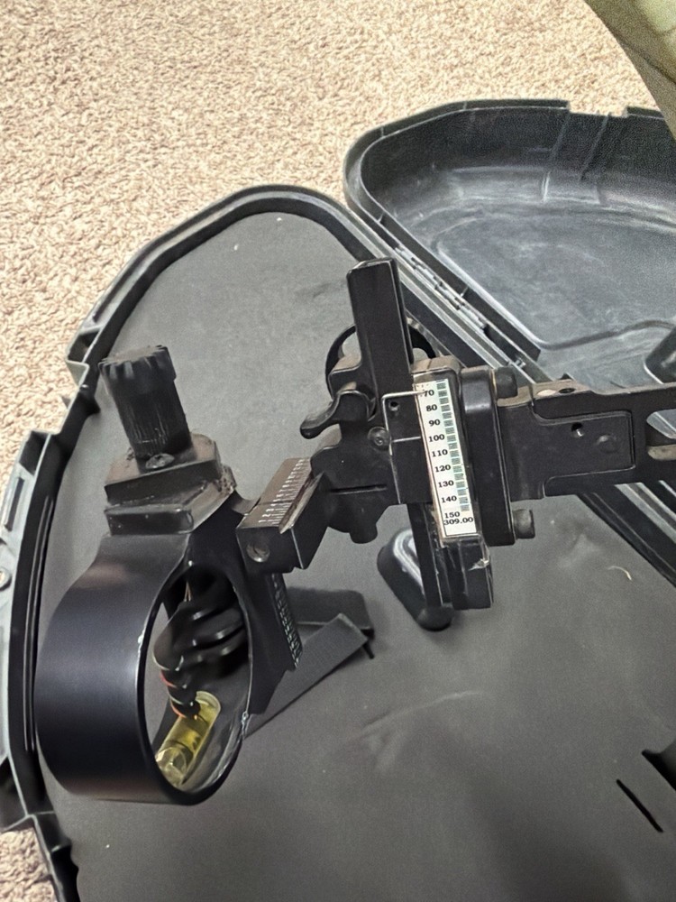 Diamond Carbon Cure Compound Bow RH CASE NOT INCLUDED