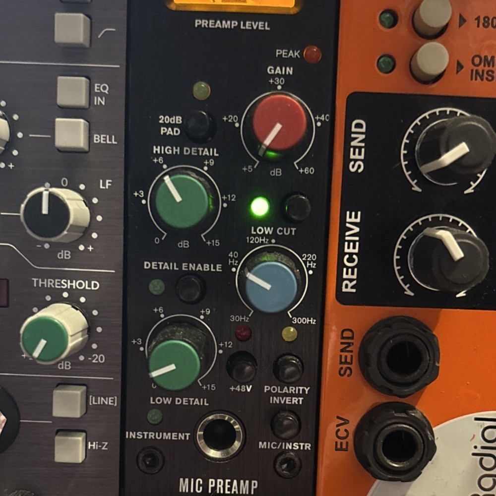 dbx 580 Solid State Microphone Preamp 1-Channel Model 580 Black Harman