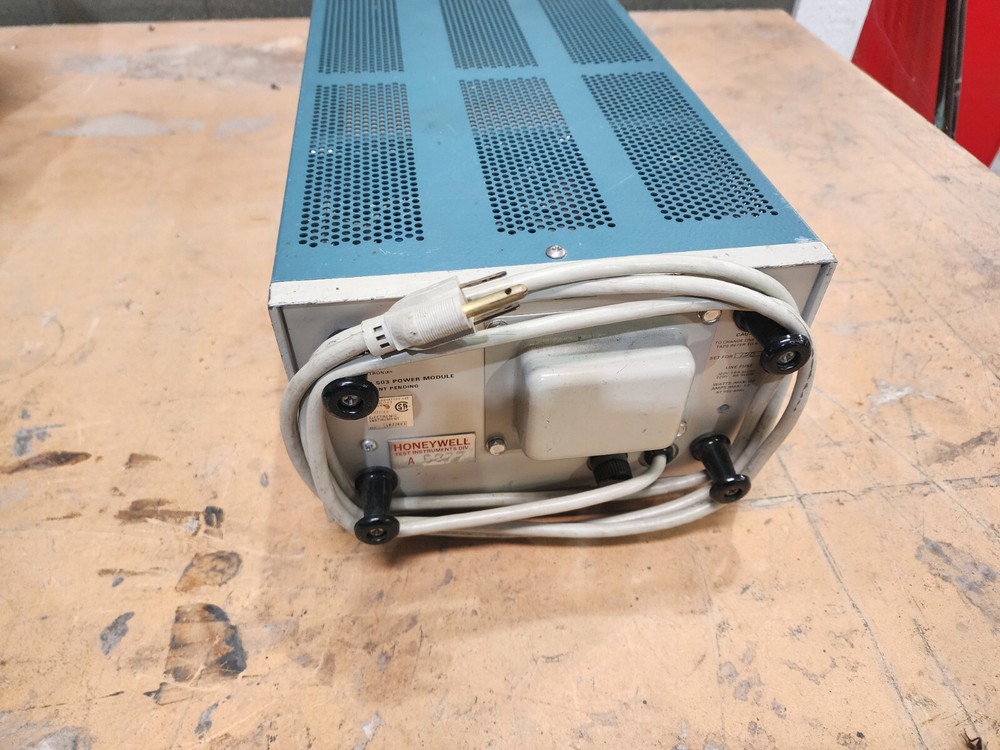 Tektronix TM503 Mainframe Unit A