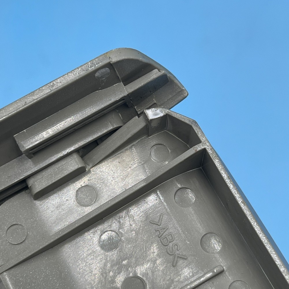 *UNTESTED* Sony CDX-616 10 Disc CD Changer with Brackets