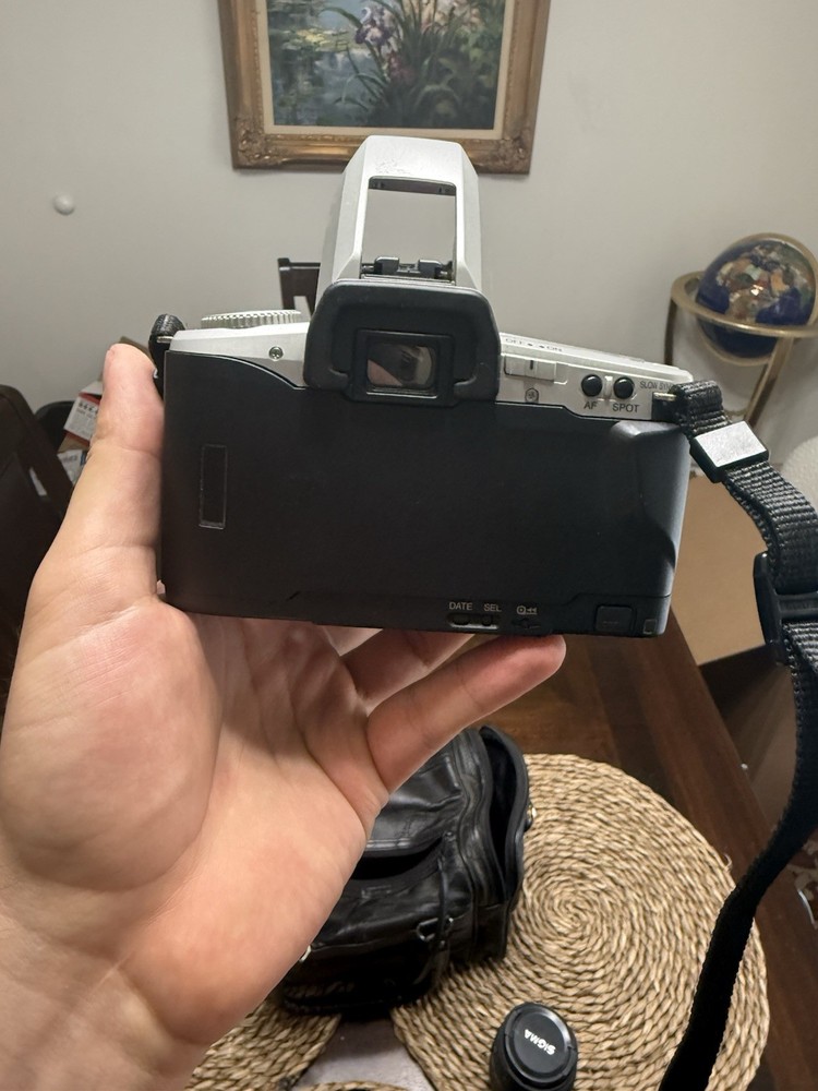 Minolta Maxxum 4 Bundle