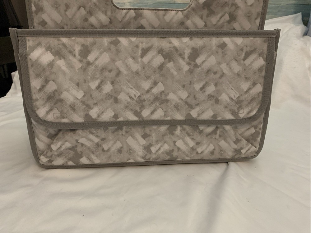 Thirty One Double duty caddy gray and white pattern New No Tags