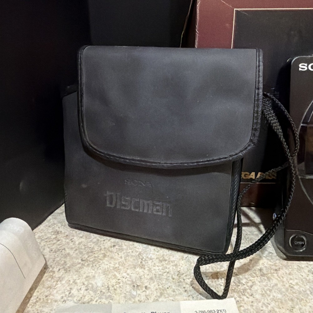 Sony D-9 Discman Compact Disc FOR PARTS - NOT WORKING-includes many items
