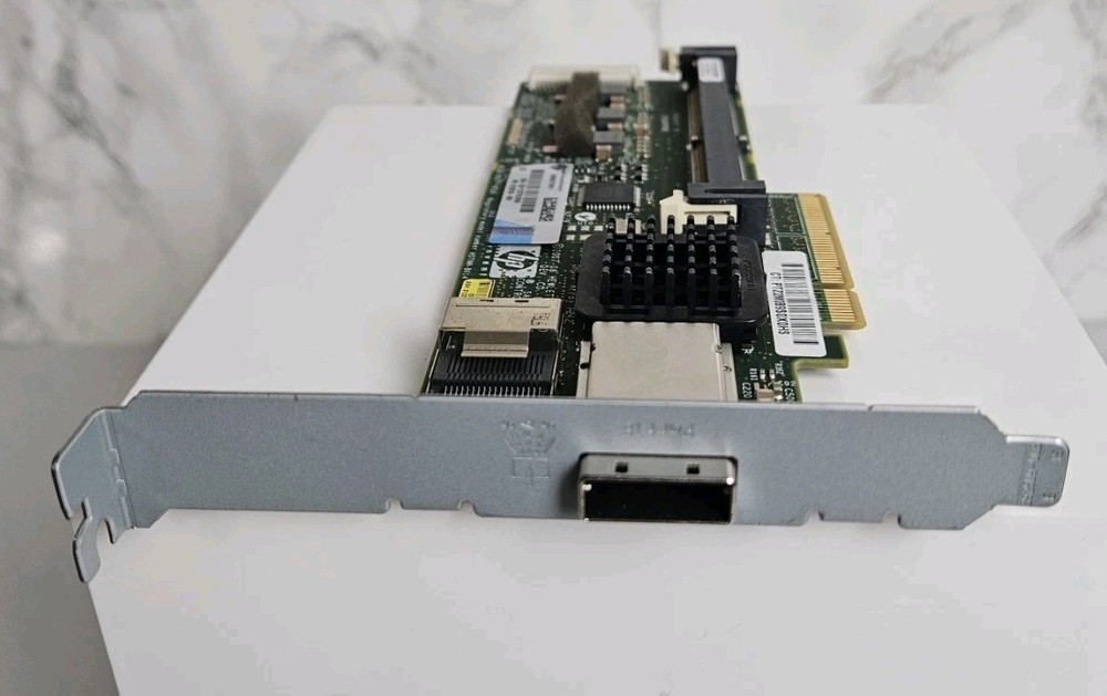 HP P212 Smart Array RAID Controller 6G SAS 256MB Cache Z05XTK1 PN:013218-001