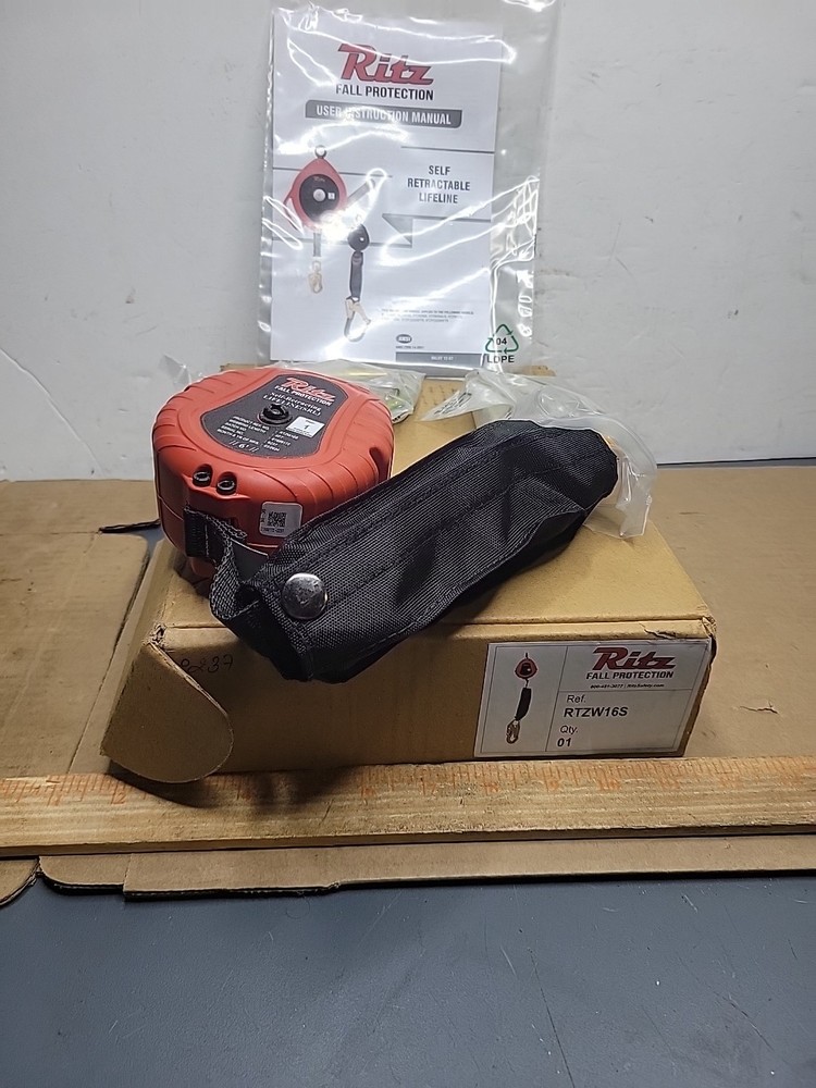 Ritz RTZW16S Single Retractable W/ Snap hook 6' - Class 1