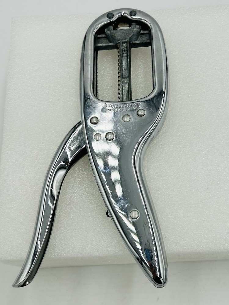 Vintage CRACKER JACK Nutcracker Made in England 1964 Chrome Ratcheting