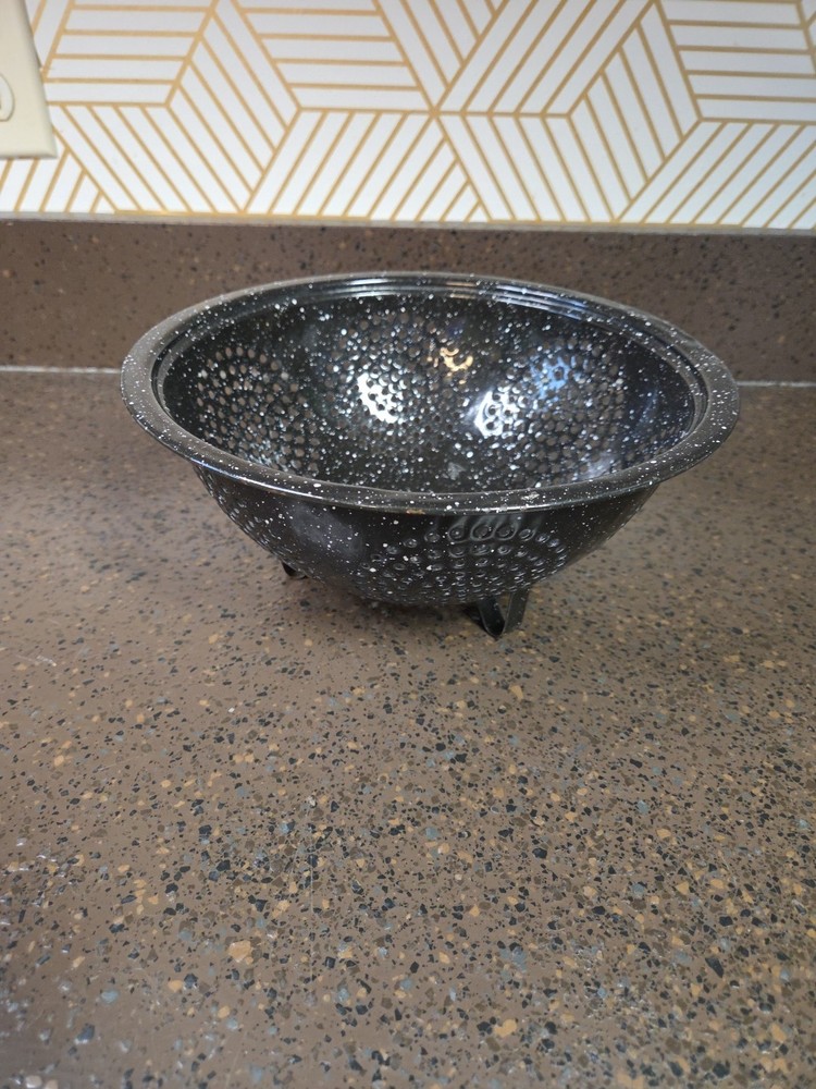 Vintage Enamelware Footed Colander Strainer Black White Speckled Primitive 9.5”