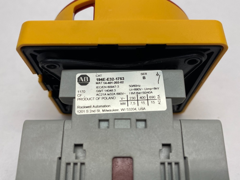 Allen Bradley 194E-E25-1753 Ser. B Disconnect Load Switch 3-Pole