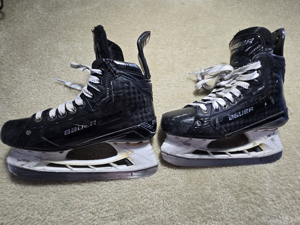 Bauer Supreme Mach Skates - Size 5.5 Fit 2