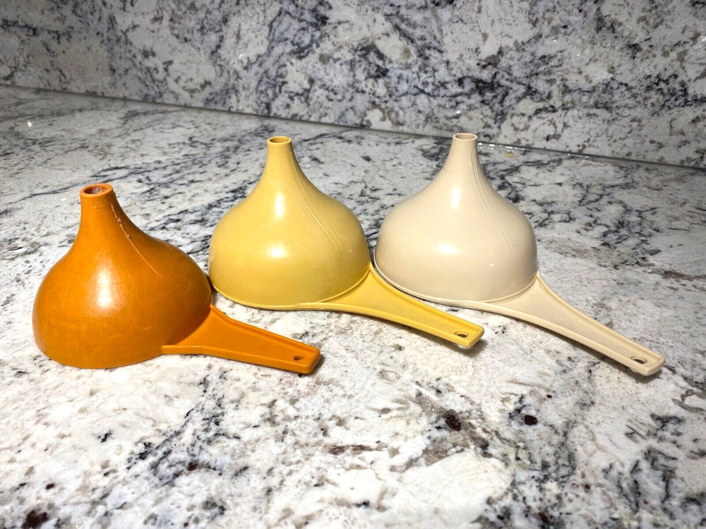 FOLEY & TUPPERWARE Vintage Canning Funnels Nested - Colors Go Together Nicely!
