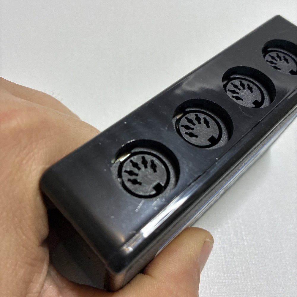 MIDI Solutions QUADRA THRU 4-output Active MIDI Thru Box