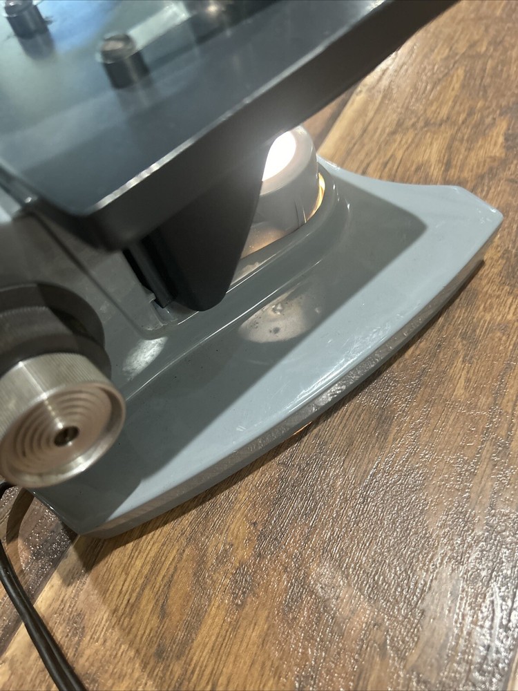 AMERICAN OPTICAL CORP SIXTY 3 Objective Laboratory BULB Microscope WORKING