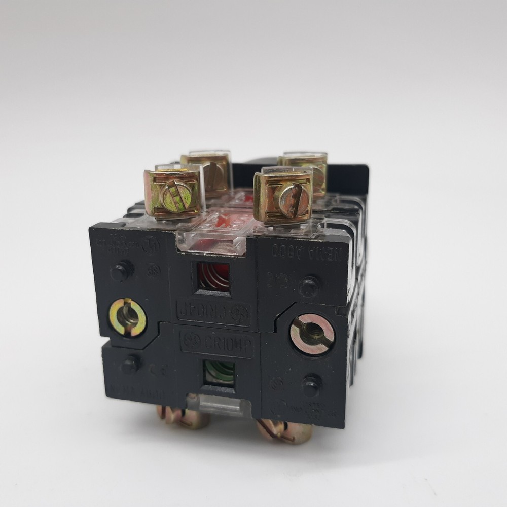 GE CR104PSM21Y001 Selector Switch