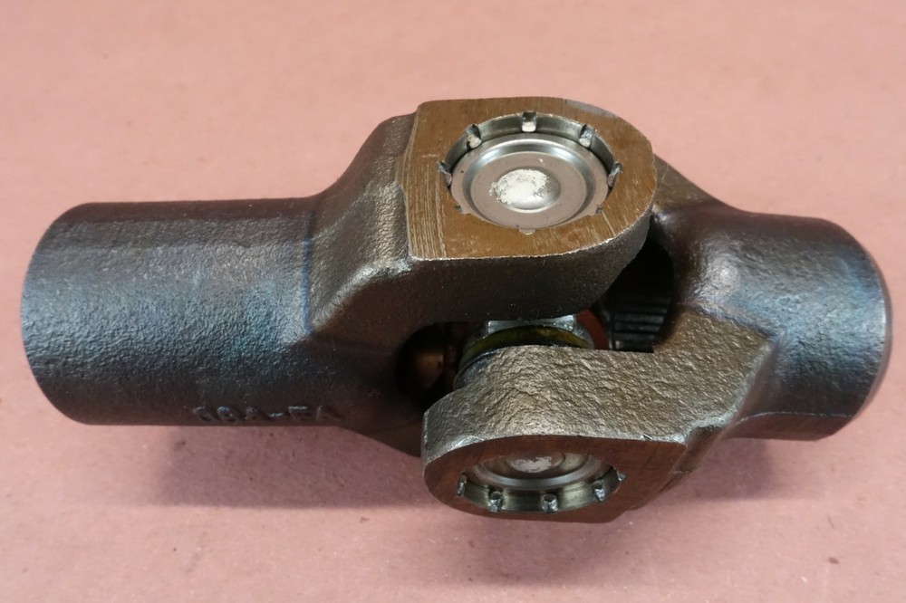 2005-2009 SUZUKI BOULEVARD M50 Universal Joint Gear