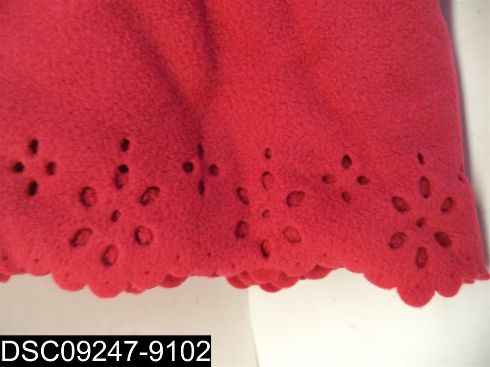 72065 RD Cuddle Cape in Red