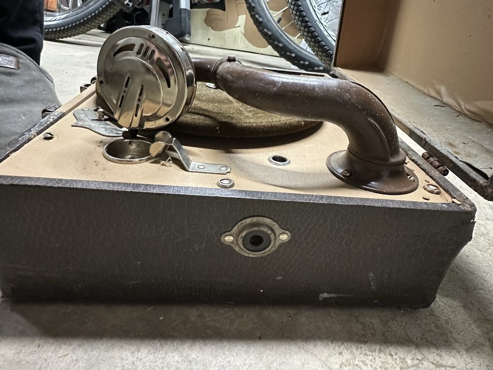 1940s record player