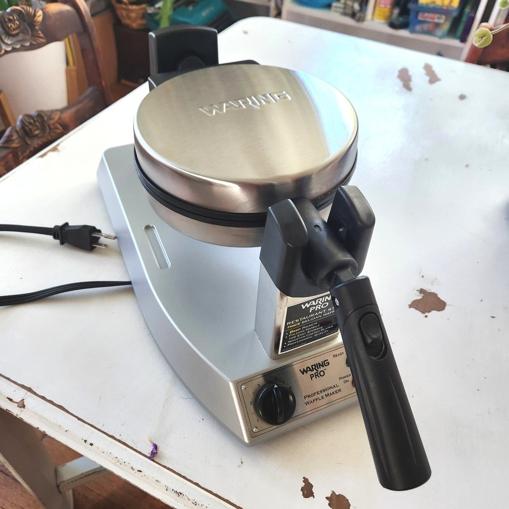 Waring Pro Professional Waffle Maker Thick Belgian Style Deep Pockets Nonstick