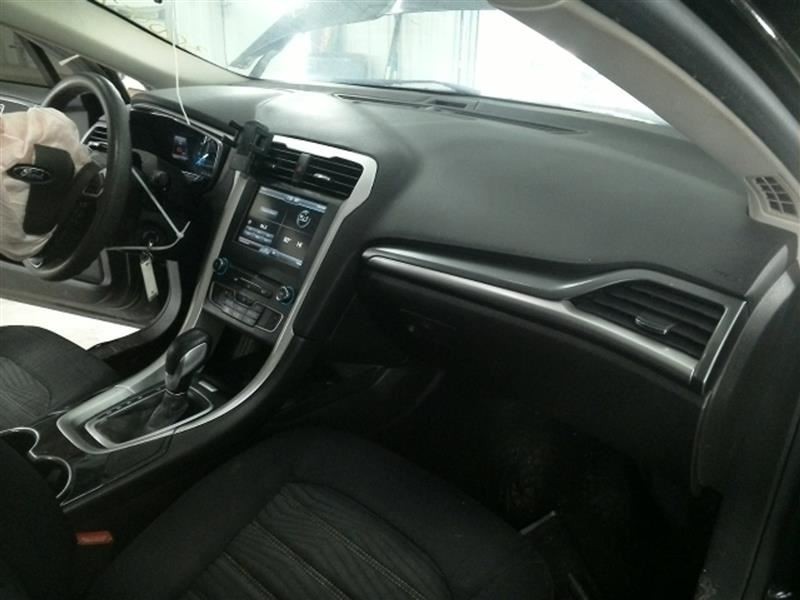 FUSION 2016 High Mounted Stop Light 104580973